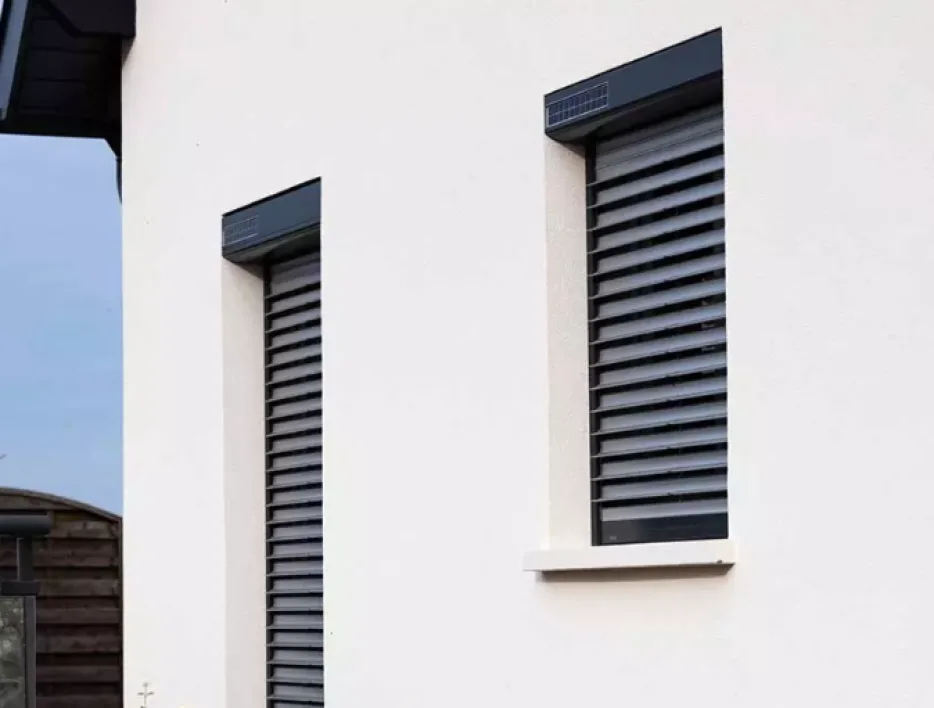 art et fenetres MONO ITE iD4 à lames orientables Bubendorff La Roche-sur-Yon