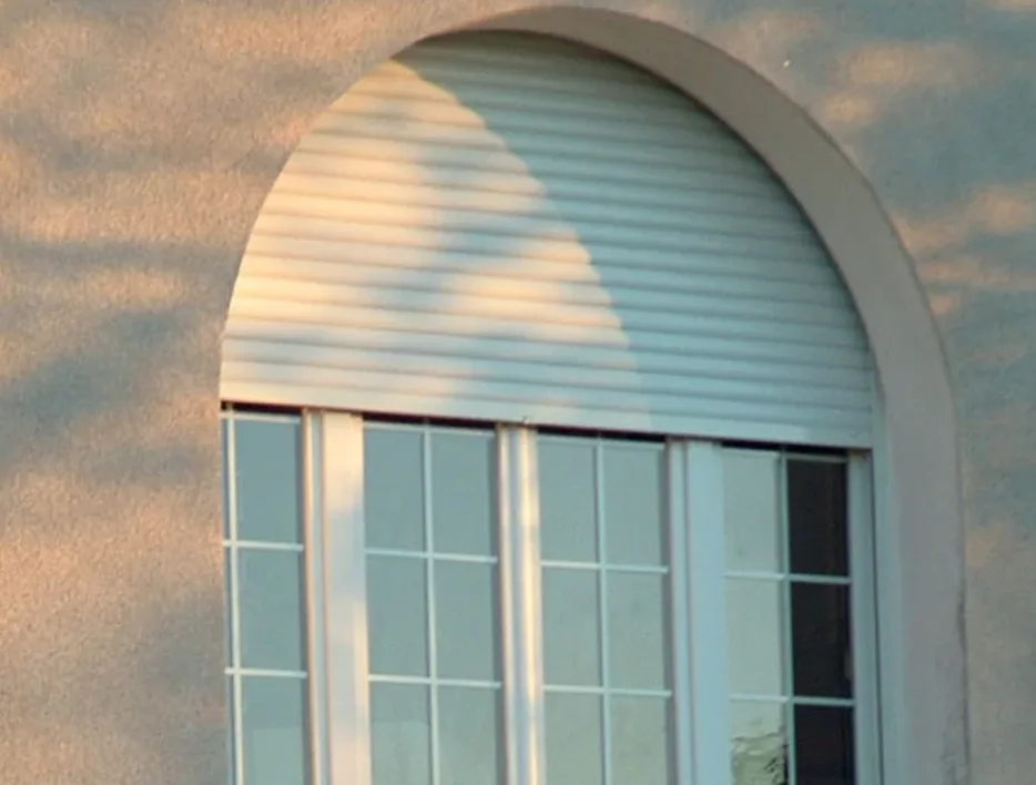 art et fenetres Volets roulants en Alu ou PVC à coffre intérieur La Roche-sur-Yon